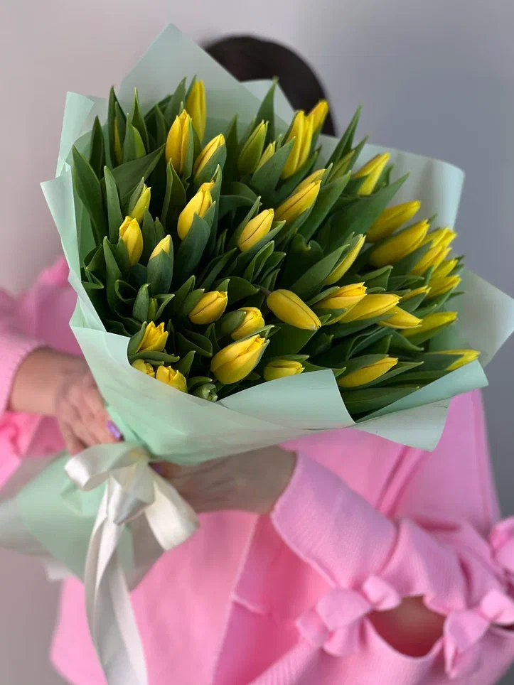 51 желтый тюльпан