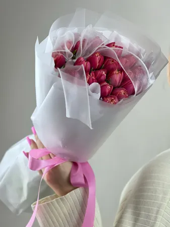 25 розовых пионовидных тюльпанов