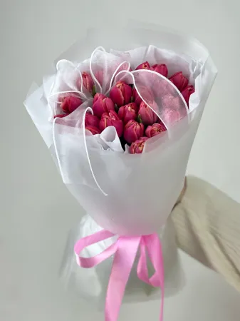 25 розовых пионовидных тюльпанов