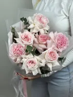 Цветы Букет розовых пионовидных роз 1