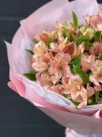 Цветы Монобукет из альстромерий 4