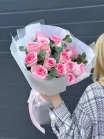 Цветы Букет роз с эвкалиптом 2