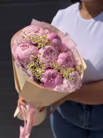 Цветы Букет «Пионовый рассвет с ромашками» 1