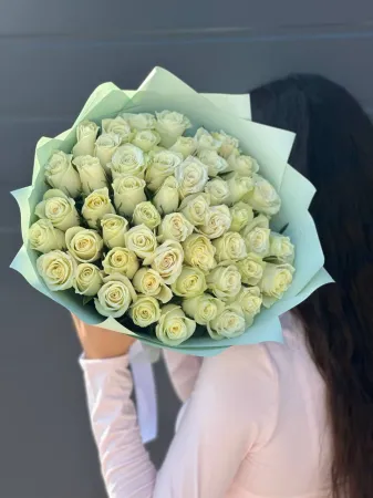 Букет из белых роз Кения