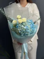 Цветы Букет - комплимент с гортензией 2