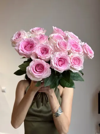 Букет пионовидных роз Мандала