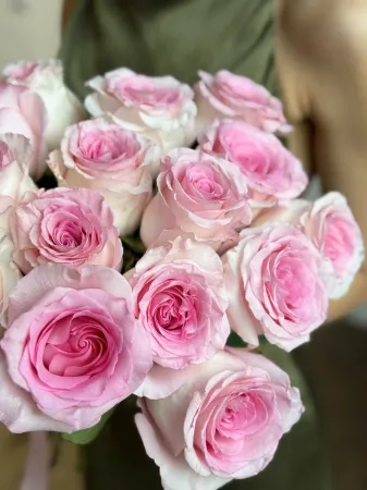 Букет пионовидных роз Мандала