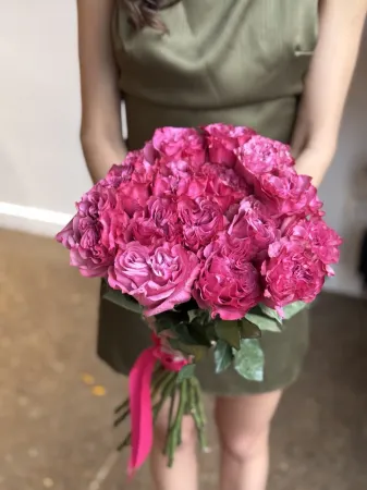 Букет пионовидных роз Кантри Блюз