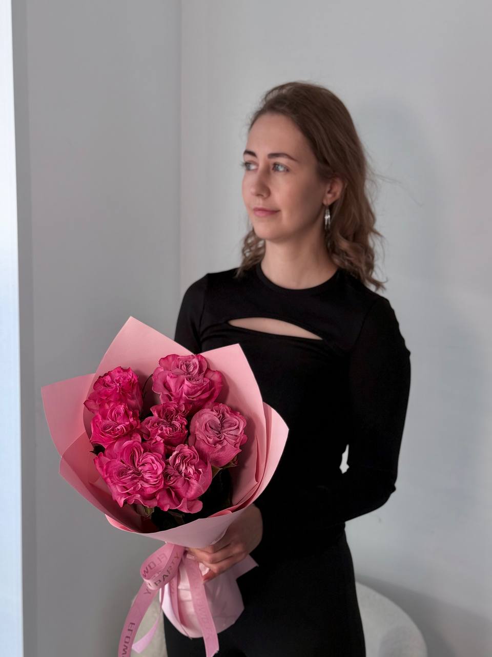 Букет пионовидных роз Кантри Блюз