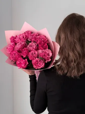 Букет пионовидных роз Кантри Блюз