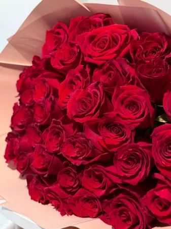 Букет красных роз