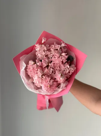 Букетик розовых гиацинтов