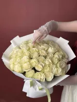 Цветы Белые розы в упаковке 3