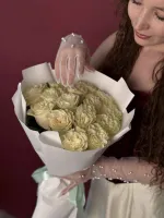 Цветы Белые розы в упаковке 1