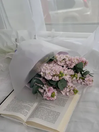 Букет из 7 ароматных маттиол
